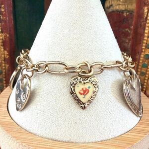 Urban Outfitters 14K Gold Plated Heart Charm Bracelet